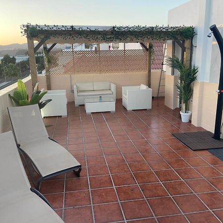Basement Apartment San Bartolomé Ngoại thất bức ảnh
